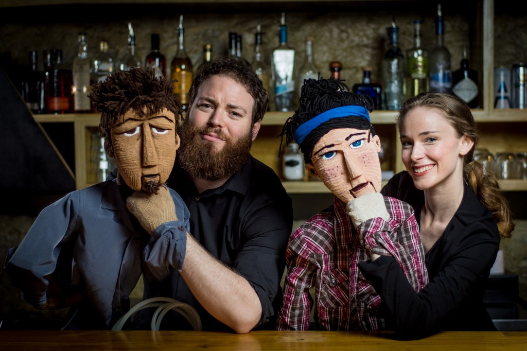Toronto Fringe: So much big puppet fun in the hilariously playful, genuine Bendy Sign&nbsp;Tavern